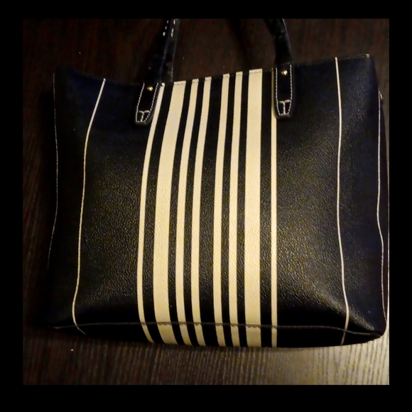 Tory Burch Crossbody Or Shoulder Tote, Striped in Black and White (EUC) - Picture 3 of 16